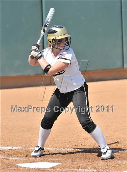 Thumbnail 1 in Calvary Chapel vs. Citrus Valley (CIF SS D6 Final) photogallery.