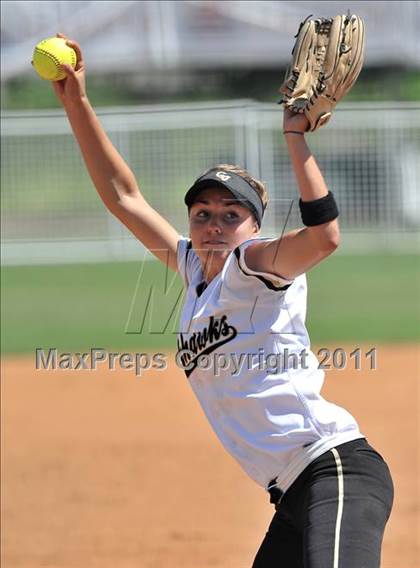 Thumbnail 2 in Calvary Chapel vs. Citrus Valley (CIF SS D6 Final) photogallery.