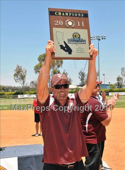 Thumbnail 3 in Calvary Chapel vs. Citrus Valley (CIF SS D6 Final) photogallery.