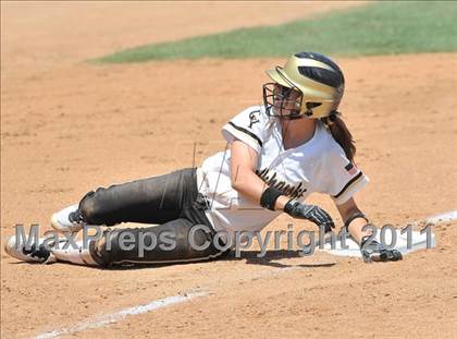 Thumbnail 3 in Calvary Chapel vs. Citrus Valley (CIF SS D6 Final) photogallery.