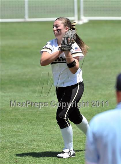 Thumbnail 3 in Calvary Chapel vs. Citrus Valley (CIF SS D6 Final) photogallery.