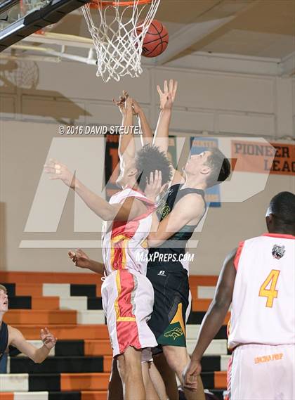 Thumbnail 1 in Argonaut vs. Encina Prep (Mesa Verde Challenge) photogallery.