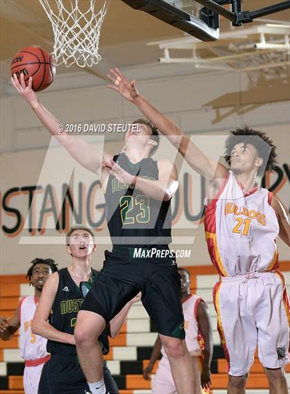 Thumbnail 3 in Argonaut vs. Encina Prep (Mesa Verde Challenge) photogallery.