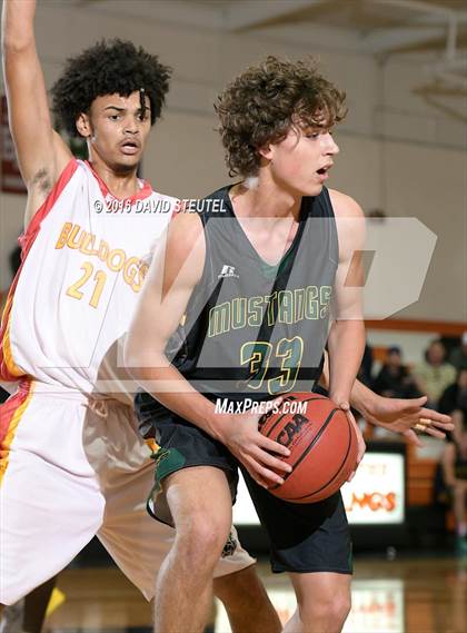 Thumbnail 1 in Argonaut vs. Encina Prep (Mesa Verde Challenge) photogallery.