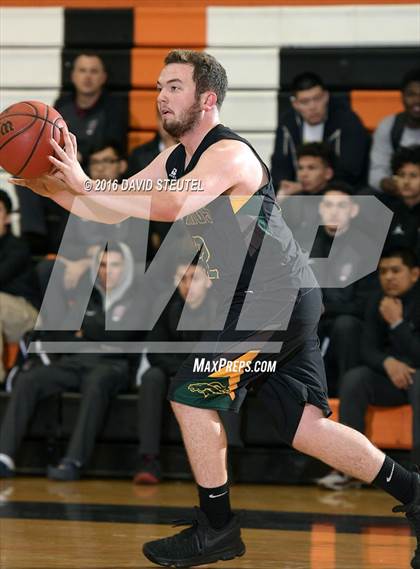Thumbnail 1 in Argonaut vs. Encina Prep (Mesa Verde Challenge) photogallery.