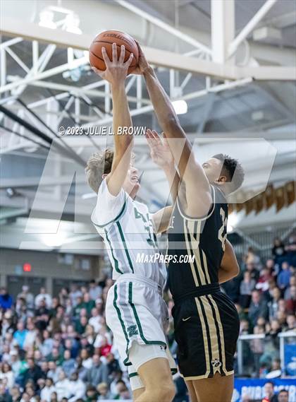Thumbnail 3 in Noblesville vs. Zionsville (IHSAA 4A Sectional 8 Final) photogallery.
