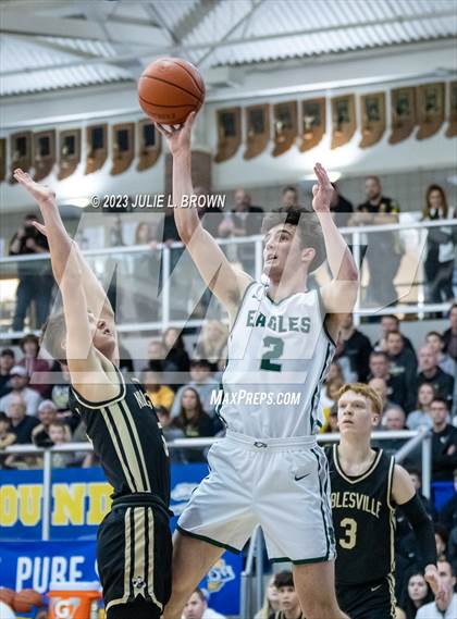 Thumbnail 2 in Noblesville vs. Zionsville (IHSAA 4A Sectional 8 Final) photogallery.