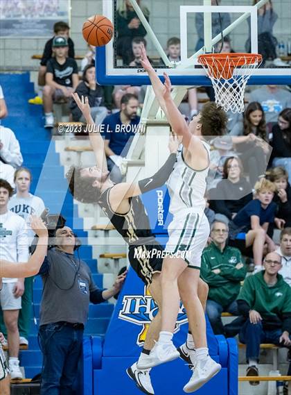 Thumbnail 3 in Noblesville vs. Zionsville (IHSAA 4A Sectional 8 Final) photogallery.