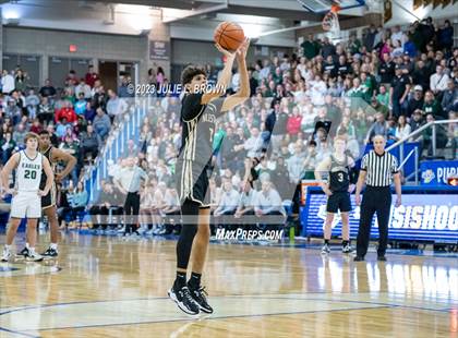 Thumbnail 2 in Noblesville vs. Zionsville (IHSAA 4A Sectional 8 Final) photogallery.