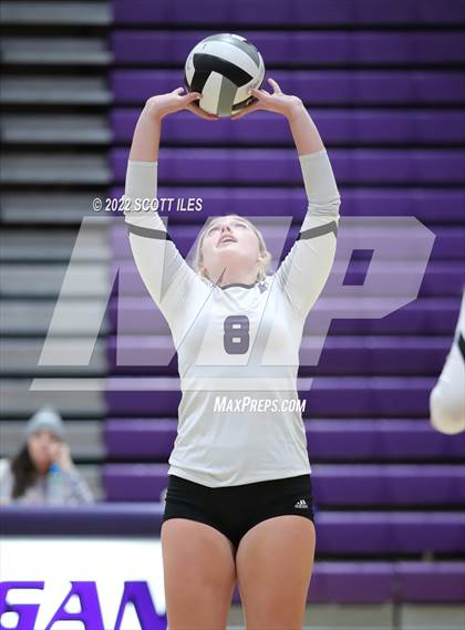 Thumbnail 2 in Central Crossing @ Logan (OHSAA D1 Sectional) photogallery.