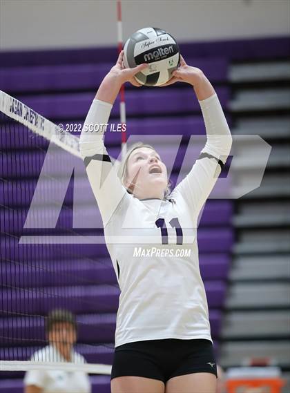 Thumbnail 2 in Central Crossing @ Logan (OHSAA D1 Sectional) photogallery.