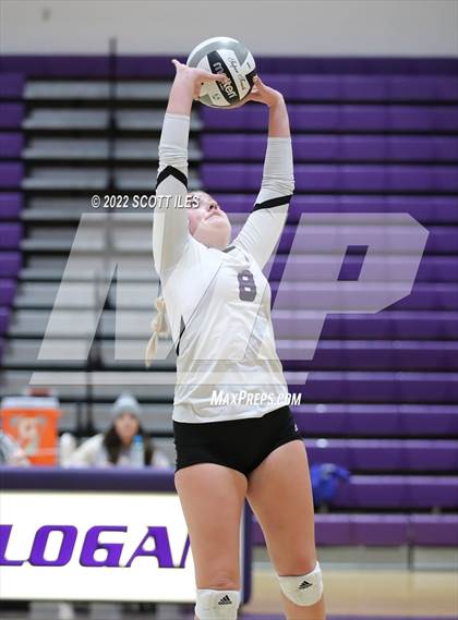 Thumbnail 2 in Central Crossing @ Logan (OHSAA D1 Sectional) photogallery.