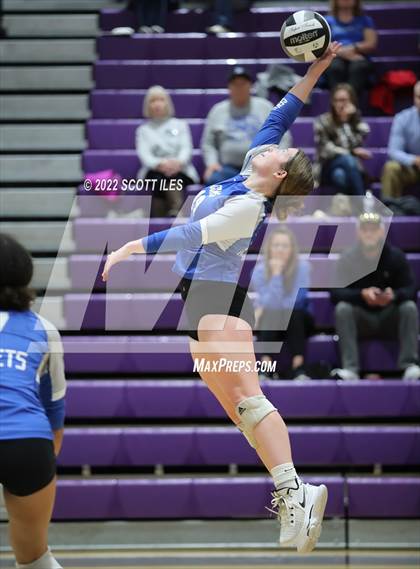 Thumbnail 2 in Central Crossing @ Logan (OHSAA D1 Sectional) photogallery.