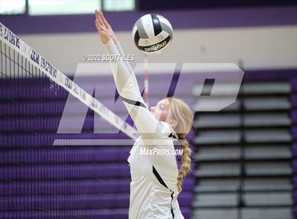 Thumbnail 3 in Central Crossing @ Logan (OHSAA D1 Sectional) photogallery.