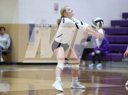 Thumbnail 1 in Central Crossing @ Logan (OHSAA D1 Sectional) photogallery.