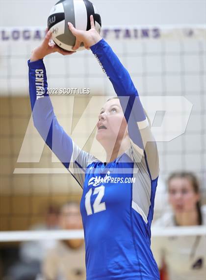 Thumbnail 2 in Central Crossing @ Logan (OHSAA D1 Sectional) photogallery.