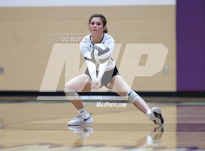 Thumbnail 1 in Central Crossing @ Logan (OHSAA D1 Sectional) photogallery.