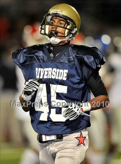 Thumbnail 3 in San Bernardino County vs Riverside County All-Star Game photogallery.