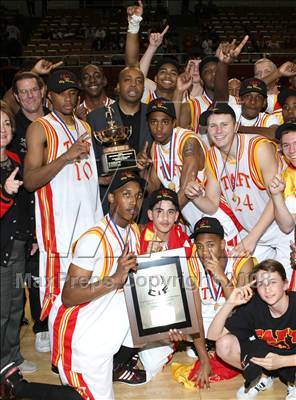 Thumbnail 3 in Fairfax vs. Taft (CIF LA City Finals) photogallery.