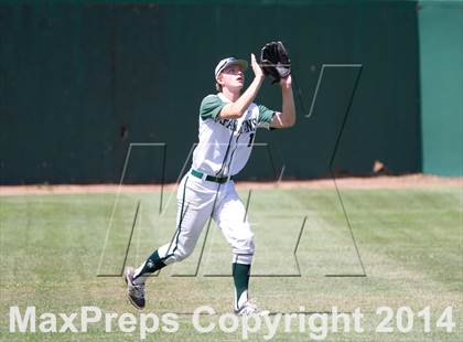 Thumbnail 1 in Granite Bay vs. De La Salle photogallery.