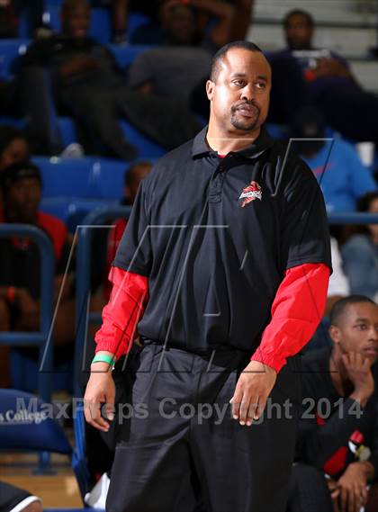 Thumbnail 3 in Rolling Hills Prep vs. Lawndale (Cavalier Classic) photogallery.
