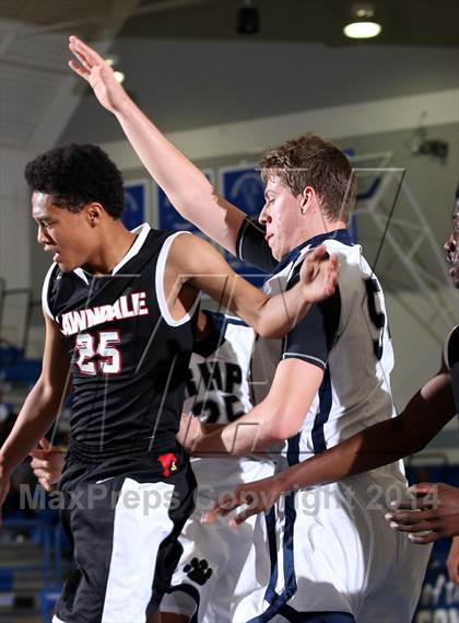 Thumbnail 2 in Rolling Hills Prep vs. Lawndale (Cavalier Classic) photogallery.