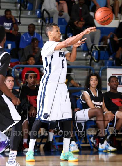 Thumbnail 3 in Rolling Hills Prep vs. Lawndale (Cavalier Classic) photogallery.