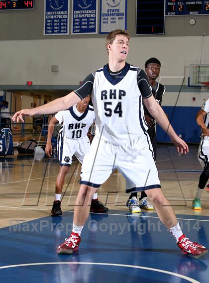 Thumbnail 2 in Rolling Hills Prep vs. Lawndale (Cavalier Classic) photogallery.