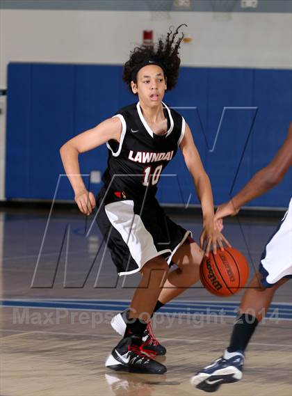 Thumbnail 2 in Rolling Hills Prep vs. Lawndale (Cavalier Classic) photogallery.