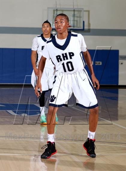 Thumbnail 3 in Rolling Hills Prep vs. Lawndale (Cavalier Classic) photogallery.