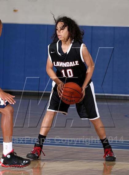 Thumbnail 2 in Rolling Hills Prep vs. Lawndale (Cavalier Classic) photogallery.