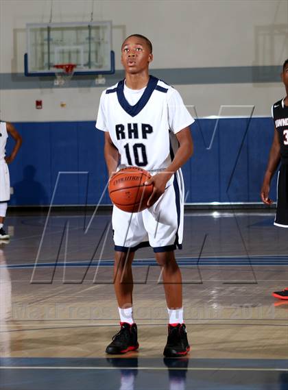 Thumbnail 2 in Rolling Hills Prep vs. Lawndale (Cavalier Classic) photogallery.