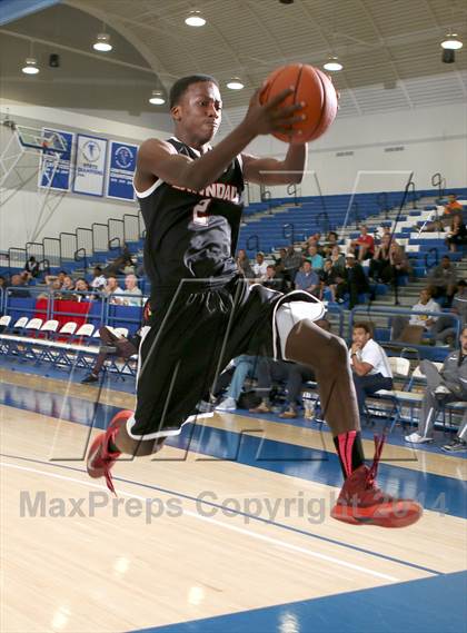 Thumbnail 2 in Rolling Hills Prep vs. Lawndale (Cavalier Classic) photogallery.