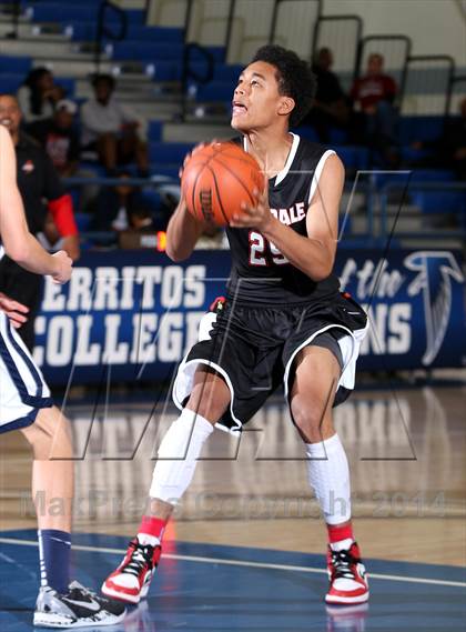 Thumbnail 1 in Rolling Hills Prep vs. Lawndale (Cavalier Classic) photogallery.