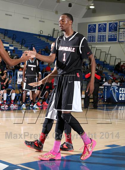 Thumbnail 1 in Rolling Hills Prep vs. Lawndale (Cavalier Classic) photogallery.