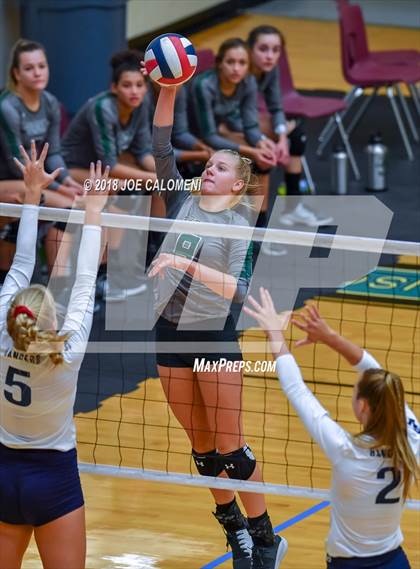 Thumbnail 3 in Reagan [Ronald] vs Smithson Valley (NEISD Volleyball Tournament) photogallery.