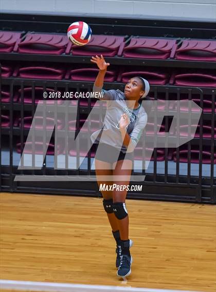 Thumbnail 3 in Reagan [Ronald] vs Smithson Valley (NEISD Volleyball Tournament) photogallery.