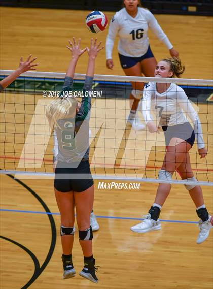 Thumbnail 2 in Reagan [Ronald] vs Smithson Valley (NEISD Volleyball Tournament) photogallery.