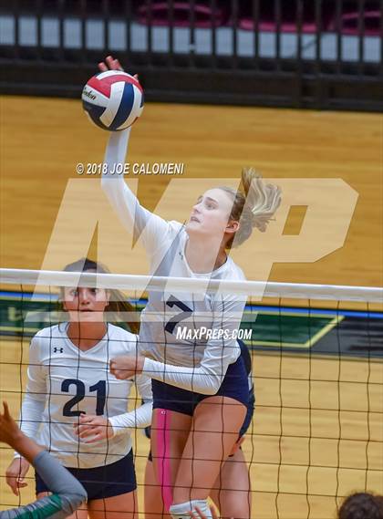 Thumbnail 1 in Reagan [Ronald] vs Smithson Valley (NEISD Volleyball Tournament) photogallery.