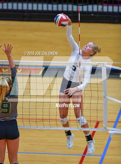 Thumbnail 2 in Reagan [Ronald] vs Smithson Valley (NEISD Volleyball Tournament) photogallery.