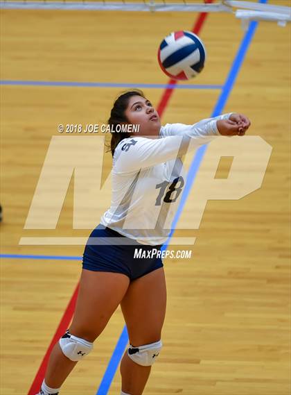 Thumbnail 3 in Reagan [Ronald] vs Smithson Valley (NEISD Volleyball Tournament) photogallery.