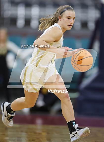 Thumbnail 1 in Monarch vs. Arapahoe (CHSAA 6A Semifinal) photogallery.