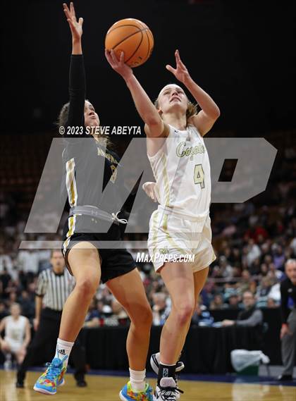 Thumbnail 2 in Monarch vs. Arapahoe (CHSAA 6A Semifinal) photogallery.