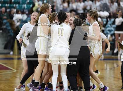 Thumbnail 3 in Monarch vs. Arapahoe (CHSAA 6A Semifinal) photogallery.