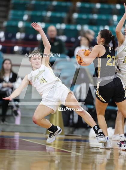 Thumbnail 3 in Monarch vs. Arapahoe (CHSAA 6A Semifinal) photogallery.