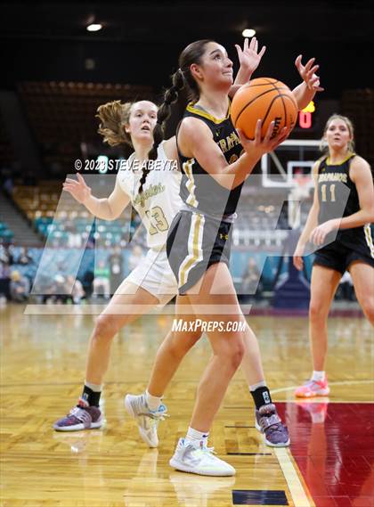Thumbnail 1 in Monarch vs. Arapahoe (CHSAA 6A Semifinal) photogallery.