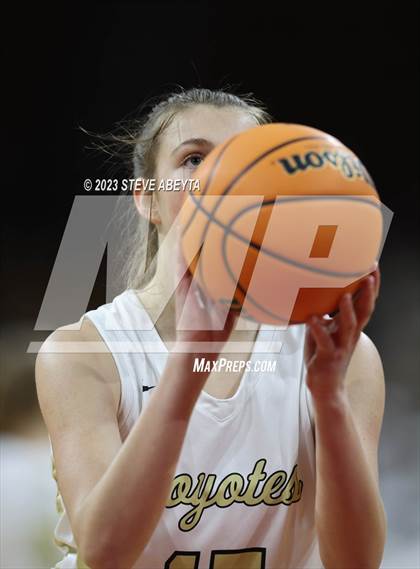 Thumbnail 3 in Monarch vs. Arapahoe (CHSAA 6A Semifinal) photogallery.