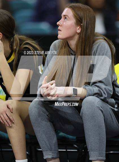 Thumbnail 3 in Monarch vs. Arapahoe (CHSAA 6A Semifinal) photogallery.