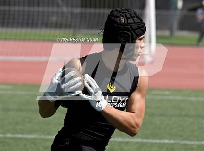 Thumbnail 2 in San Clemente vs. Corona del Mar (Brave 8 Invitational) photogallery.