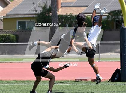 Thumbnail 2 in San Clemente vs. Corona del Mar (Brave 8 Invitational) photogallery.